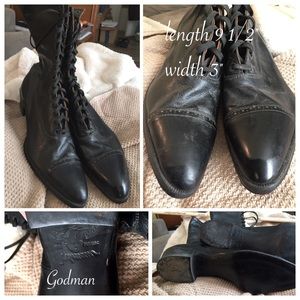SOLD!!! Vintage Ladies lace up boot